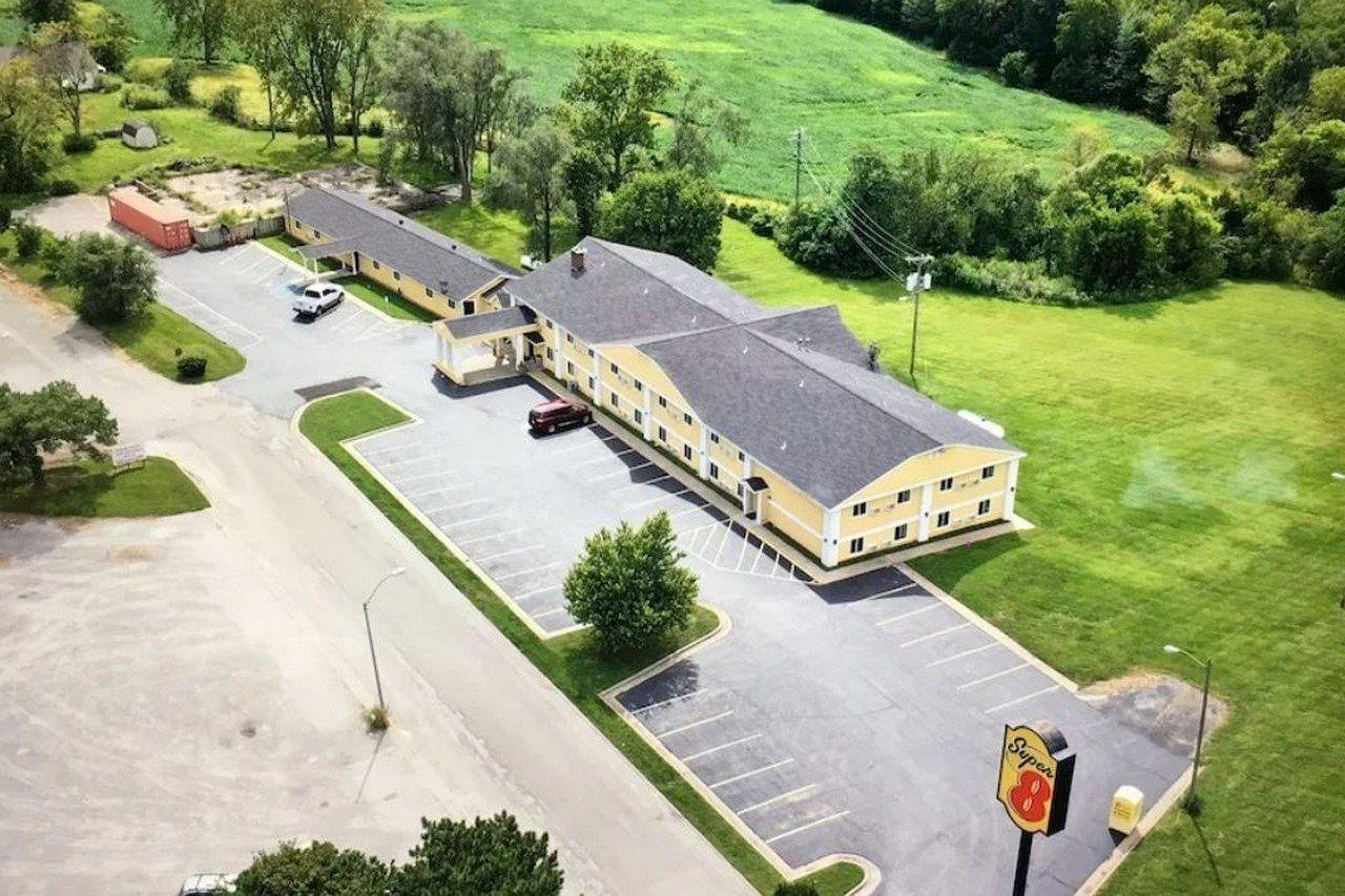 Super 8 By Wyndham Higginsville Exteriér fotografie