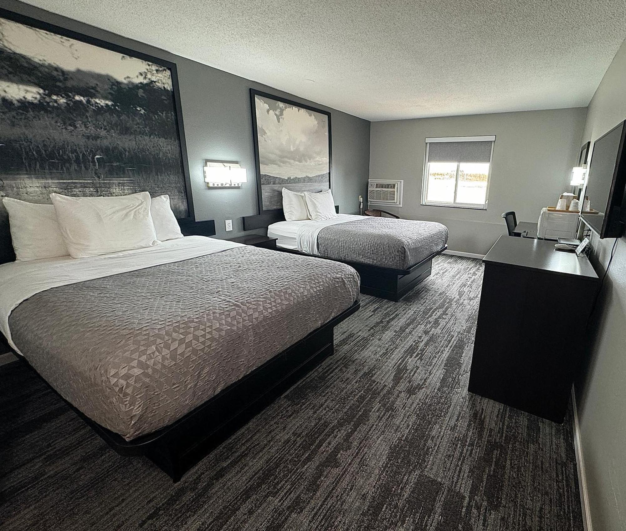 Super 8 By Wyndham Higginsville Exteriér fotografie