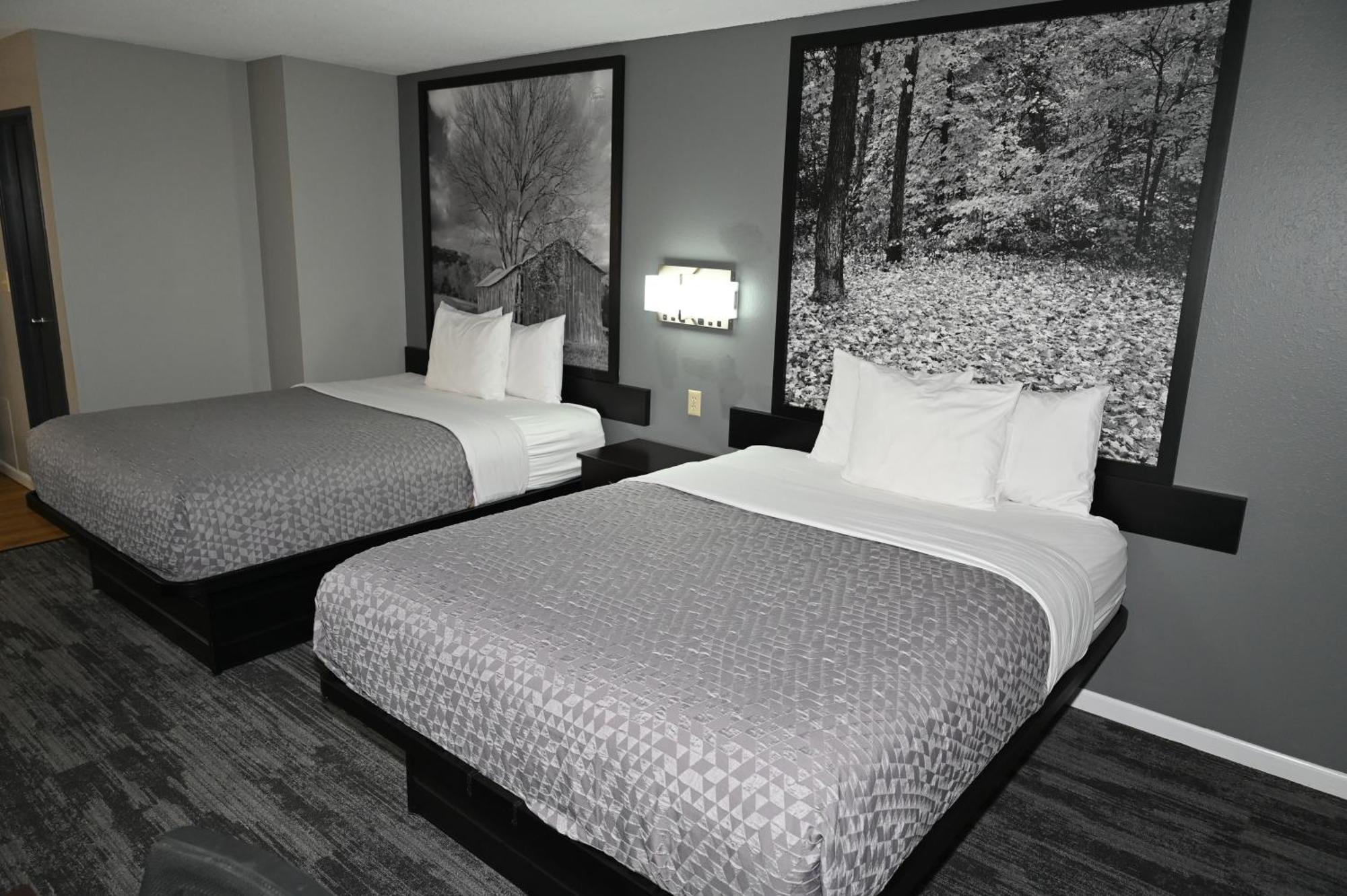 Super 8 By Wyndham Higginsville Exteriér fotografie